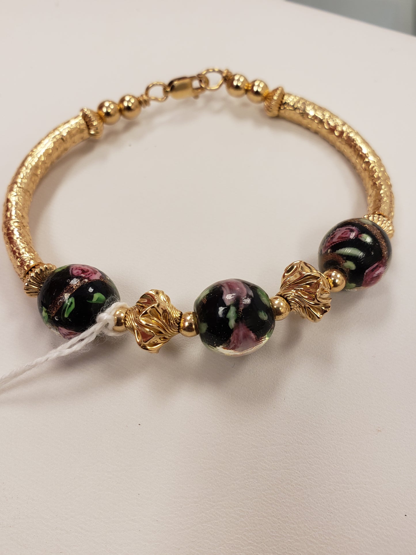 Black GlassFlower Bead Bangle