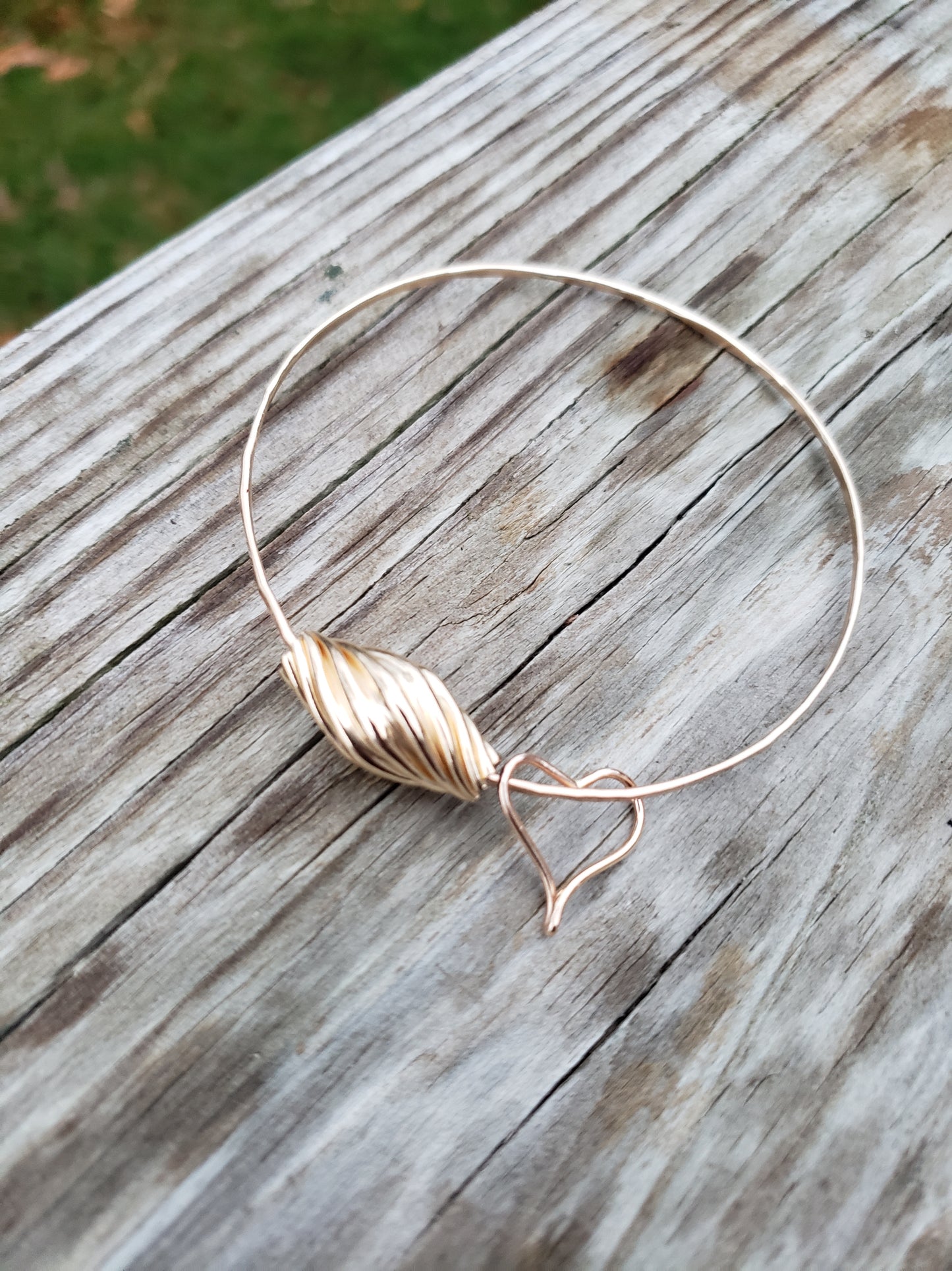 MorganNicole Collection Twisted oval