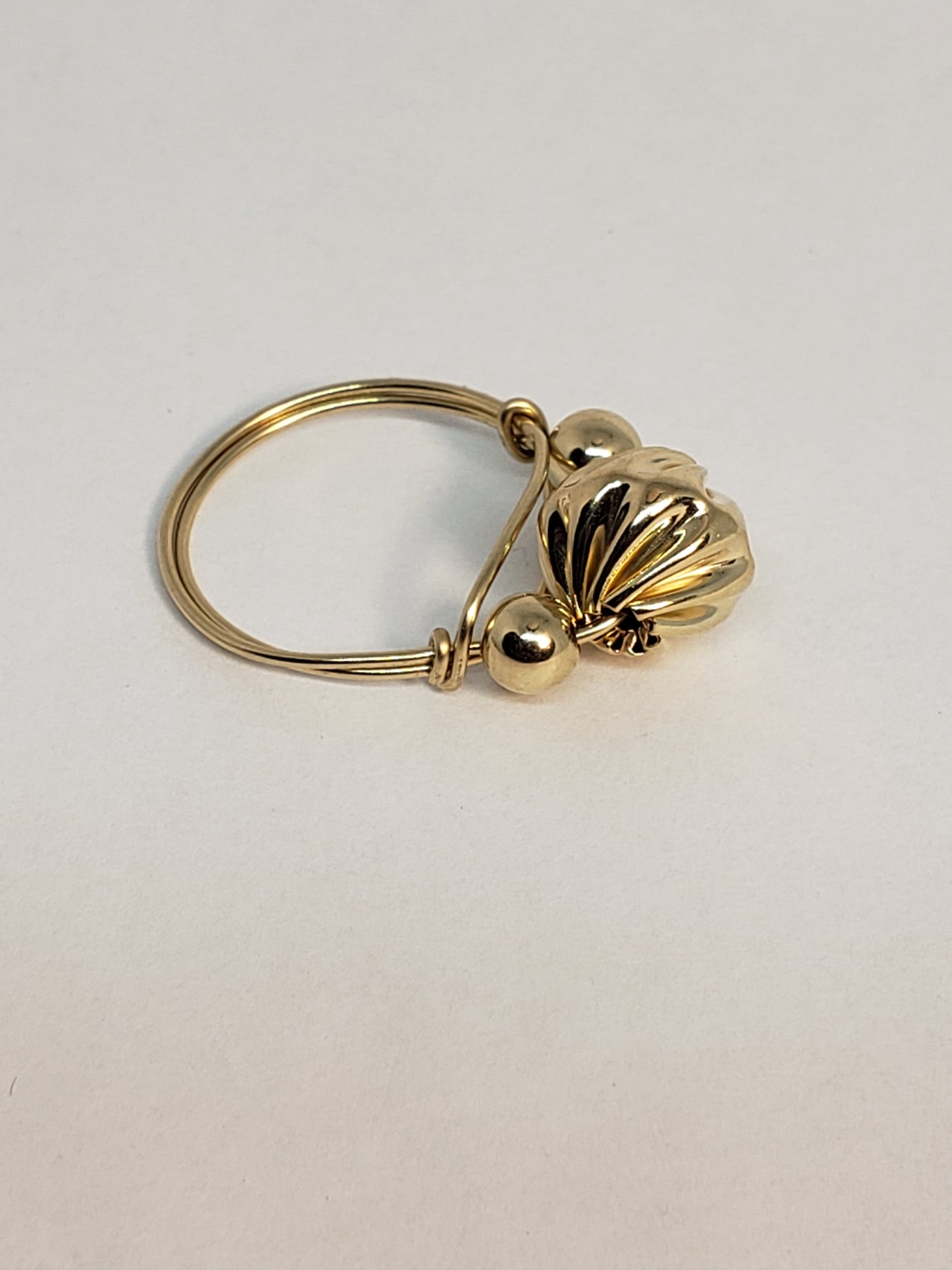 Ring w/designer bead