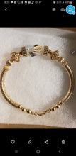 Load image into Gallery viewer, Ice Chunk Bangle